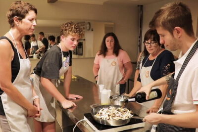 Florence Cooking Course with Historic Local Market Visit - From Stalls to Stove: How the cooking school works in a tight 5 hours