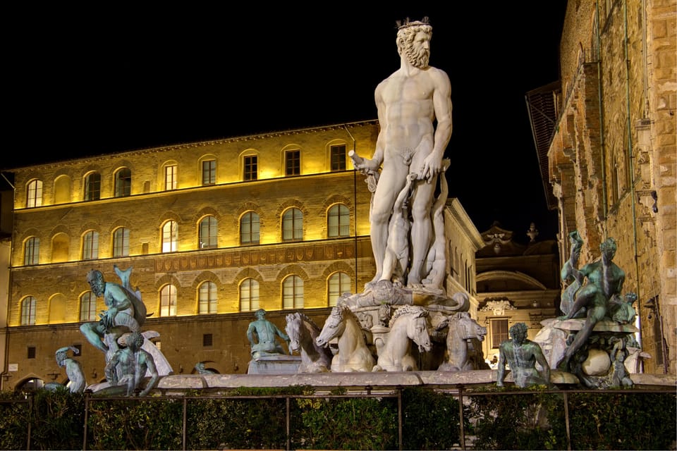 Florence: Dark Secrets & Scandals Evening Walking Tour - Why Florence’s night stories feel different than daytime sightseeing