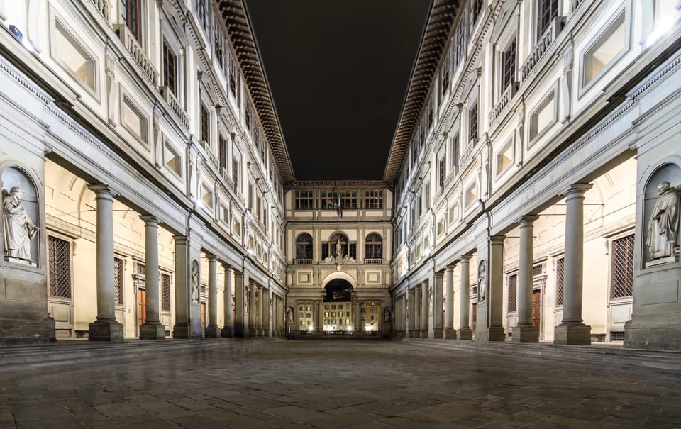Florence: Dark Secrets & Scandals Evening Walking Tour - Ponte Santa Trinita finish: beauty, then aftertaste