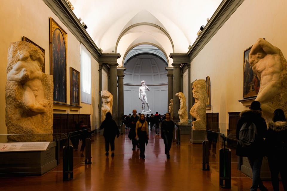 Florence: David & Accademia Guided Tour with Entry Tickets - Arriving at Via Ricasoli: start clean, not flustered
