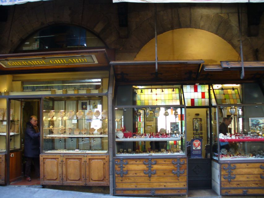 Florence: David & Uffizi Gallery Guided Tour for Small Group - Ponte Vecchio: The WWII Survival Story You Won’t Get From a Photo