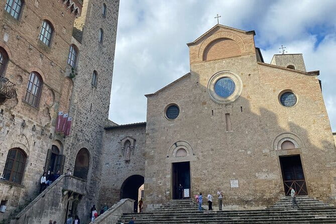 Florence: Day Trip with Free Time in San Gimignano and Siena - The countryside drive: views, context, and a real break from Florence