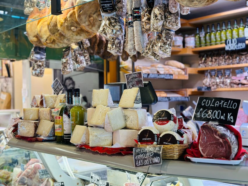 Florence: Duomo area Tasting Food Tour with Local Guide - Walking the Squares: Duomo, Piazza della Signoria, and Piazza della Repubblica