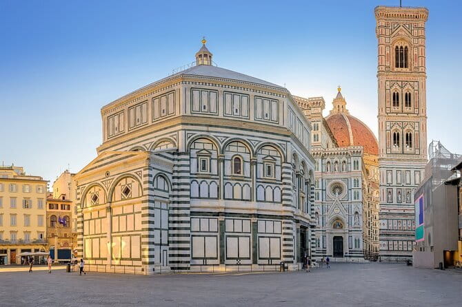 Florence: Duomo Complex with Tickets & City Walk Guided Tour - Uffizi area views: seeing the art world without buying another ticket