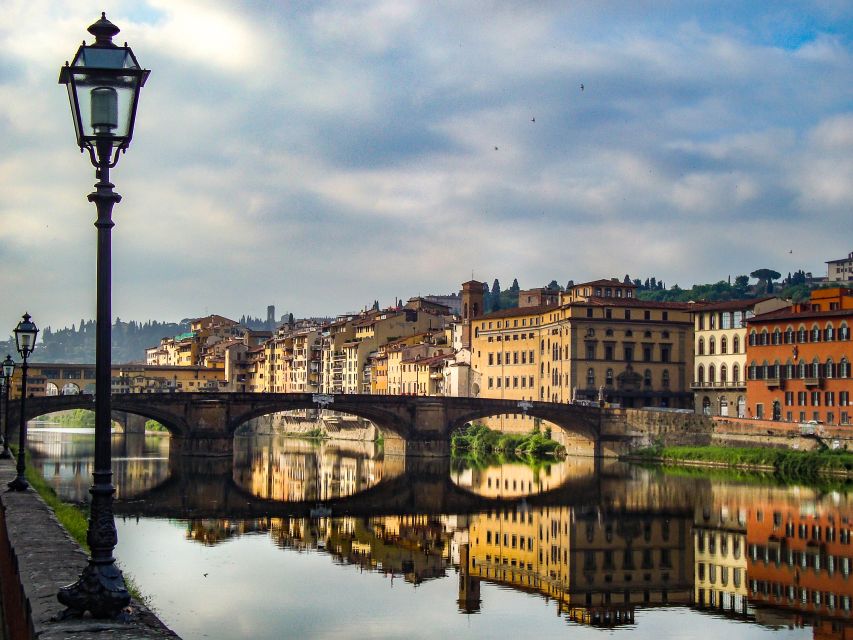 Florence: Eco-Friendly Panoramic Tour in Electric Golf Cart - Duomo Square and the landmarks that anchor the ride