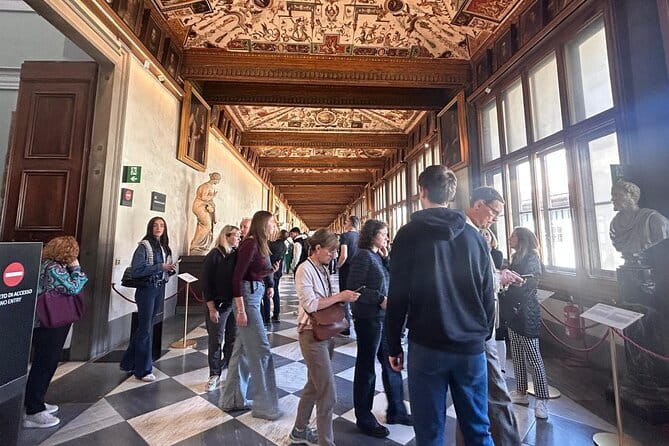 Florence Evening Walking Tour: Stories of Power, Love & Betrayal - Santo Stefano al Ponte Vecchio area: intrigue beyond the obvious