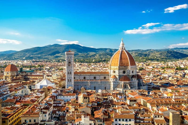 Florence: Exclusive Uffizi Semi-Private Tour, Max 6 People - How the Medici Story Gives the Gallery a Thread