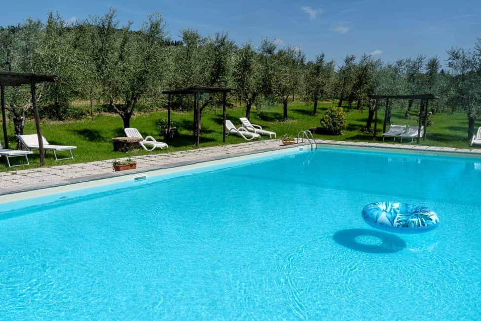 Florence: Fiesole E-Bike Tour with Olive Oil Tasting - The ride out of Florence: views, vineyards, and a quick confidence builder