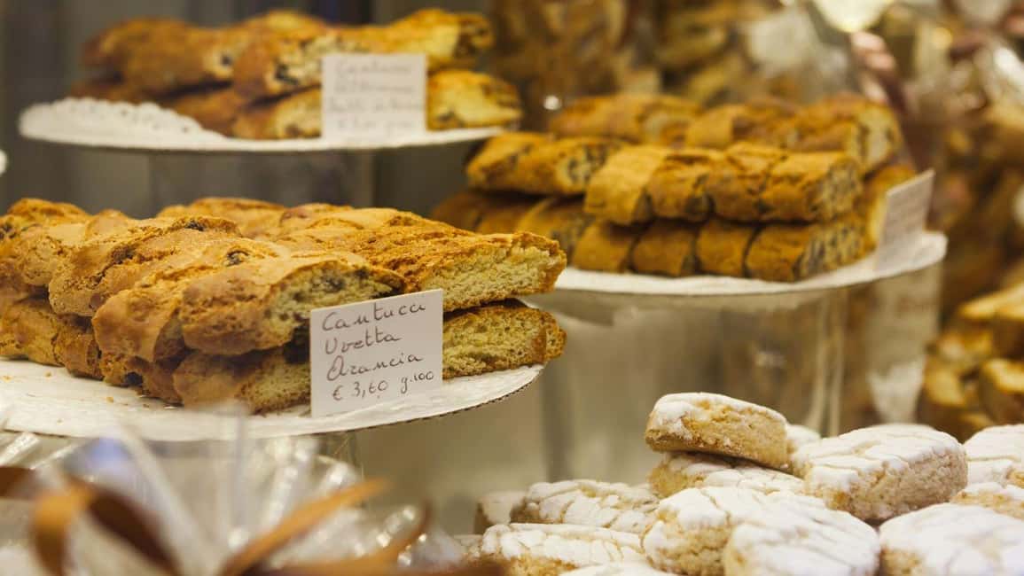 Florence Foodies Tour: Savor Tuscan Flavors & Fine Wine - From Piazza della Repubblica to Piazza Strozzi: how the route sets you up