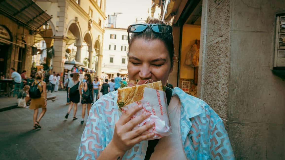 Florence Foodies Tour: Savor Tuscan Flavors & Fine Wine - Piazza della Signoria to Casa Martelli: eating while you learn Florence