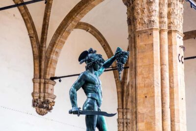 Florence: (French) Walking Tour with a licensed guide - The Duomo complex and Brunelleschi’s Cupola: what to notice up close