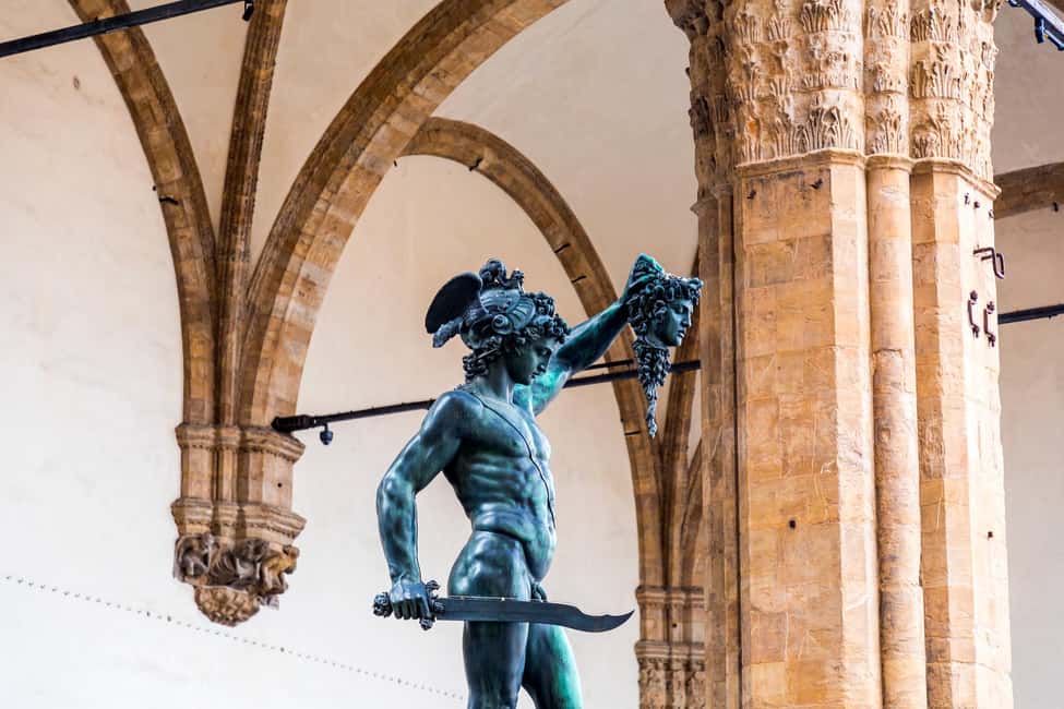 Florence: (French) Walking Tour with a licensed guide - The Duomo complex and Brunelleschi’s Cupola: what to notice up close