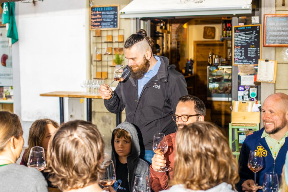 Florence: Grocery Market Food Tour and Tastings with a chef - Wine Shop Pairings: Red, White, and Crostini Rhythm
