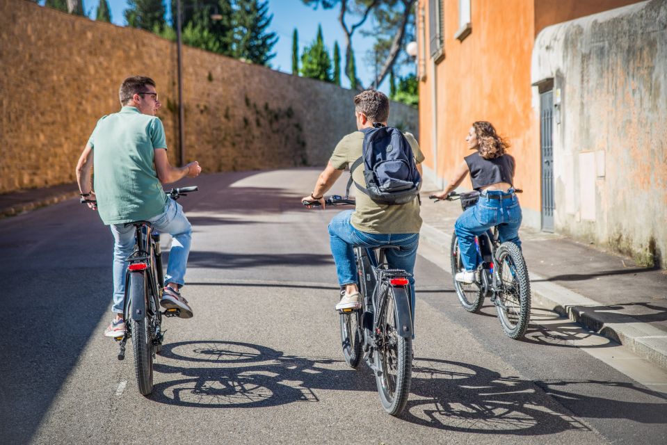Florence: Guided Electric Bike Tour with Gelato - Riding the Florence return: Lungarno riverside streets and historic center
