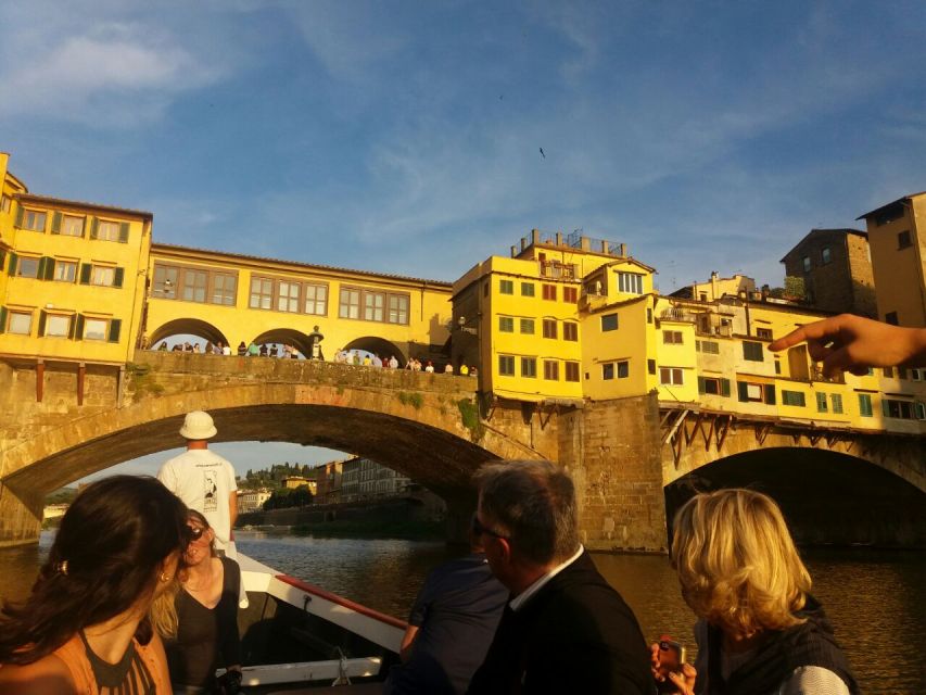 Florence: Guided Gondola Boat Tour with a Glass of Wine - Boarding the barchetto: traditional boat feel without the museum vibe