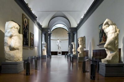 Florence Guided Tour with Accademia, Uffizi and Optional Lunch - Piazza del Duomo and the cathedral complex in human scale