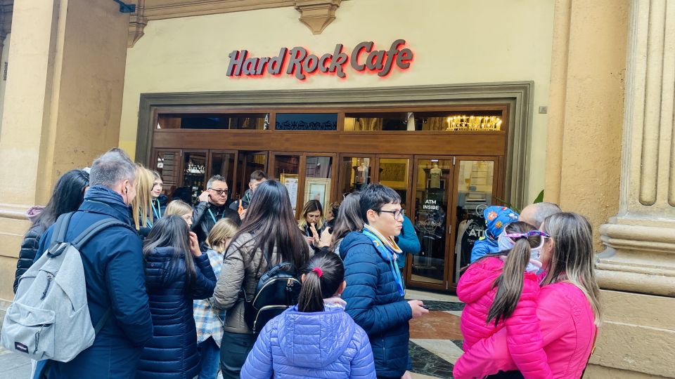 Florence: Guided Walking Tour - Guide quality: what to expect from the live commentary