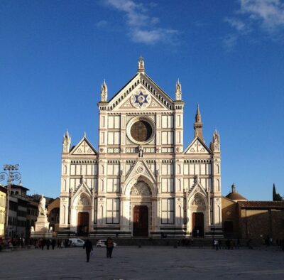 Florence: Guided Walking Tour with Entry to Santa Croce - What the guide does that self-guided tours often skip