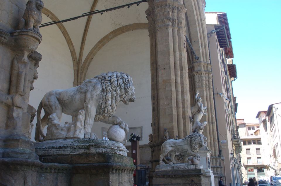 Florence: Highlights and Small-Group Accademia Tour - Accademia time: how the David and Prisoners land