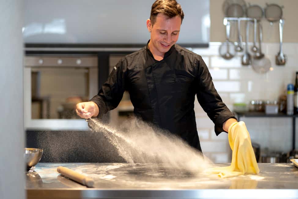 Florence: Highlights Cooking Class with Italian Pastas - Hands-On Cooking in a 1700s Setting: how the class flows