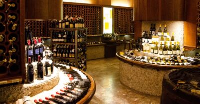 Florence: History Walking Tour with Wine Tasting - From Via de Martelli to Ponte Vecchio: Starting Where Florence Shows Off