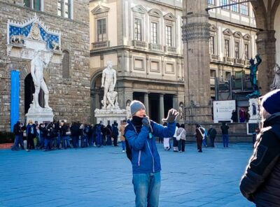 Florence in one Day: Walking Tour with Uffizi and Accademia - Piazza della Signoria and the Porcellino nose-rub