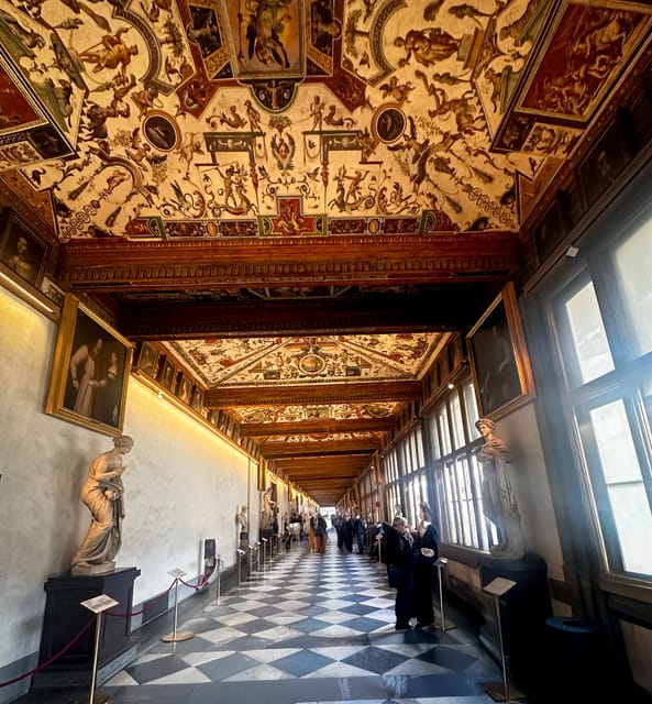 Florence in one Day: Walking Tour with Uffizi and Accademia - After the museums: lunch break and a second museum shift
