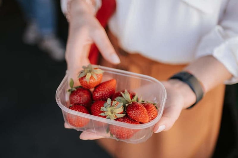 Florence: Local Food, Wine & Market Walking Tour - A scenic walk break and a final round of regional bites