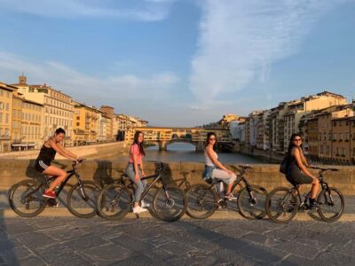 Florence: Medici-Themed Bike Tour - Route Feel: Historical Center, the Arno, and Magical Oltrarno