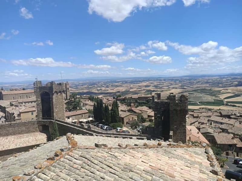 Florence: Montalcino, Montepulciano & Val d Orcia with lunch - Val d’Orcia UNESCO hills and Gladiator-style scenery