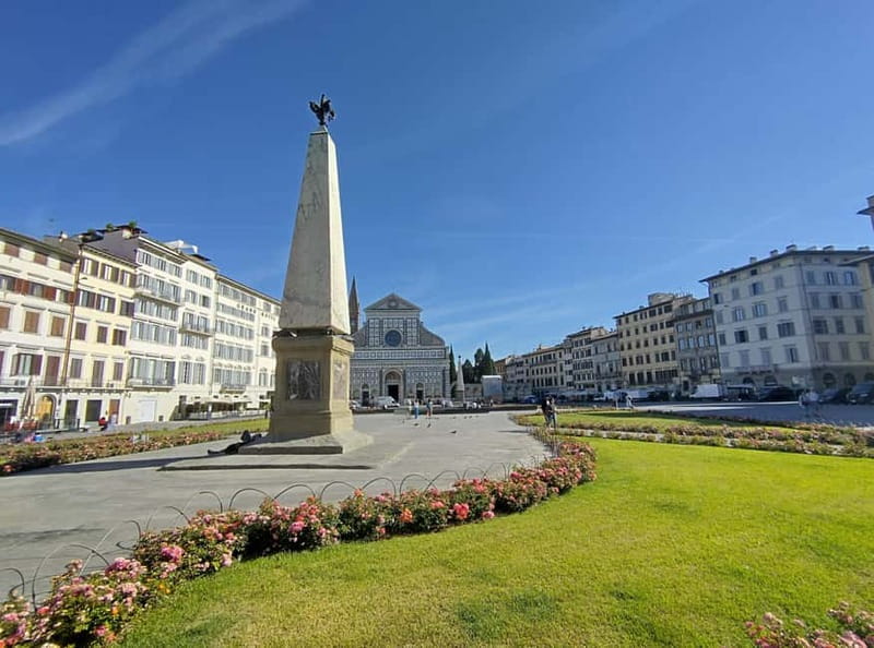 Florence Must-See Squares Walking Tour with Vincenzo - Piazza della Signoria and Palazzo Vecchio: Florence’s power center in front of your eyes