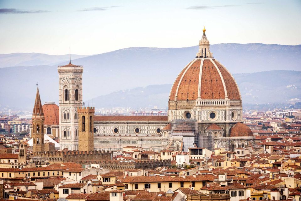 Florence: Old Town Family Tour with Optional Da Vinci Museum - Porcellino Boar and Neptune’s Fountain: Legends Make the Squares Stick