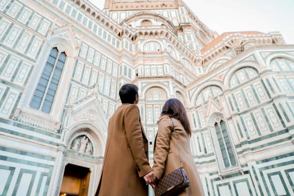Florence : Photoshoot In The City - Duomo to Ponte Vecchio: How the Walk Becomes a Photo Plan