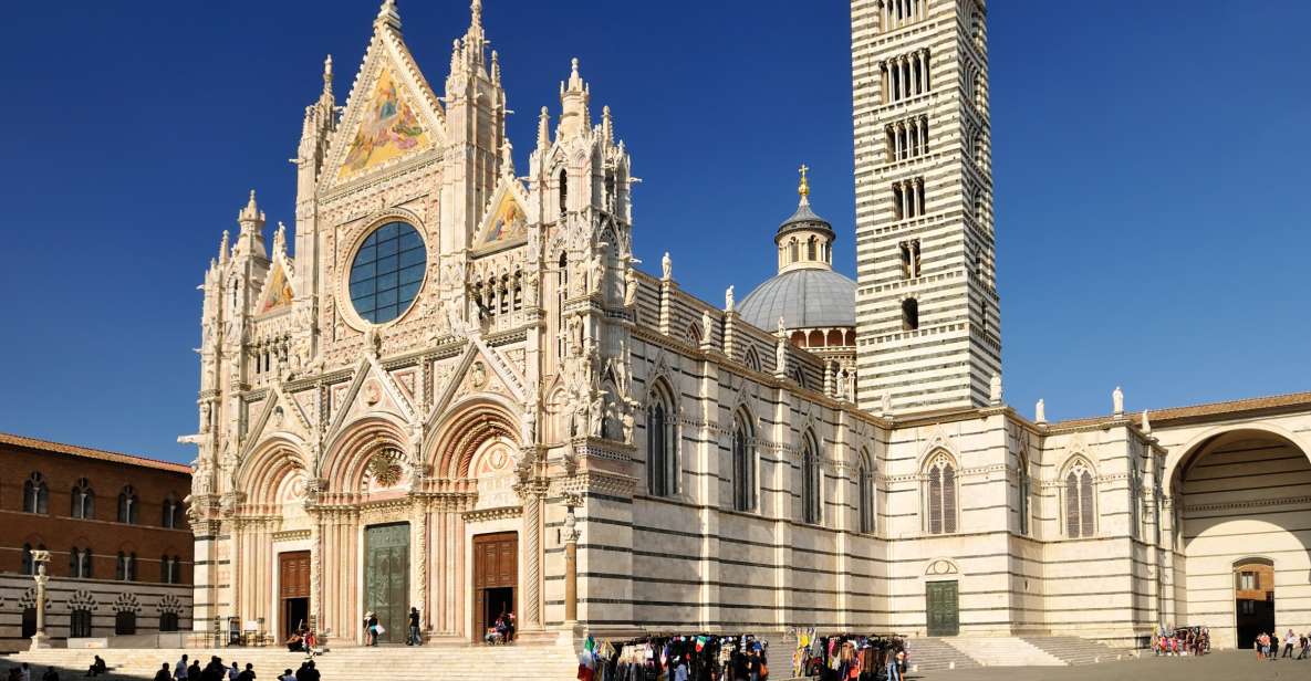 Florence: Pisa, Siena and San Gimignano Small Group Day Trip - Pisa’s Square of Miracles and Leaning Tower photo time