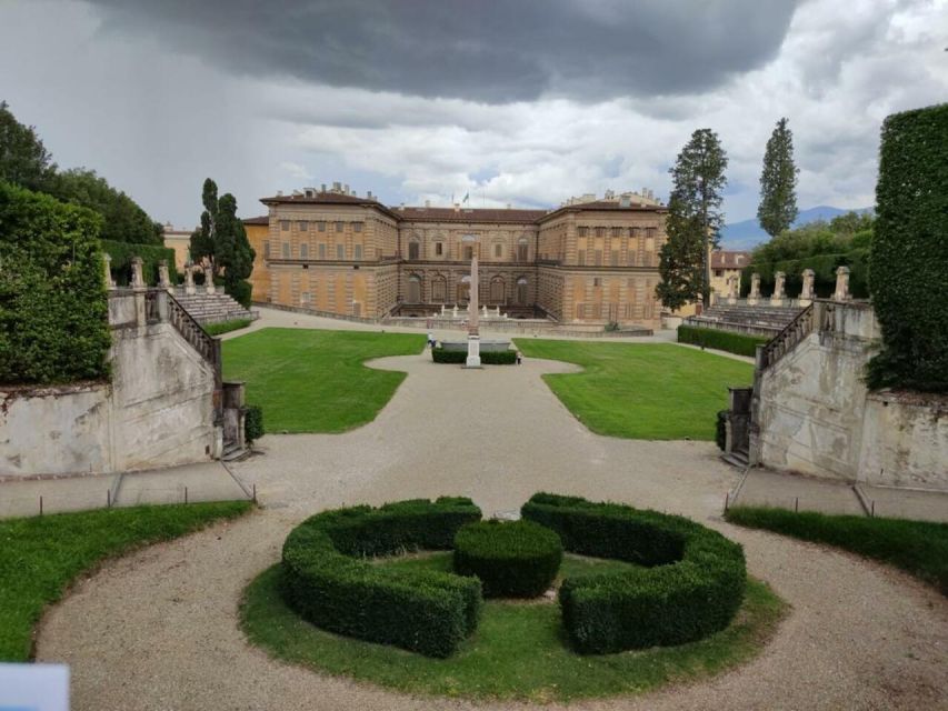 Florence: Pitti Palace and Boboli Gardens Private Tour - Gallery of Modern Art and Museum of Fashion and Costume: A Smart Break