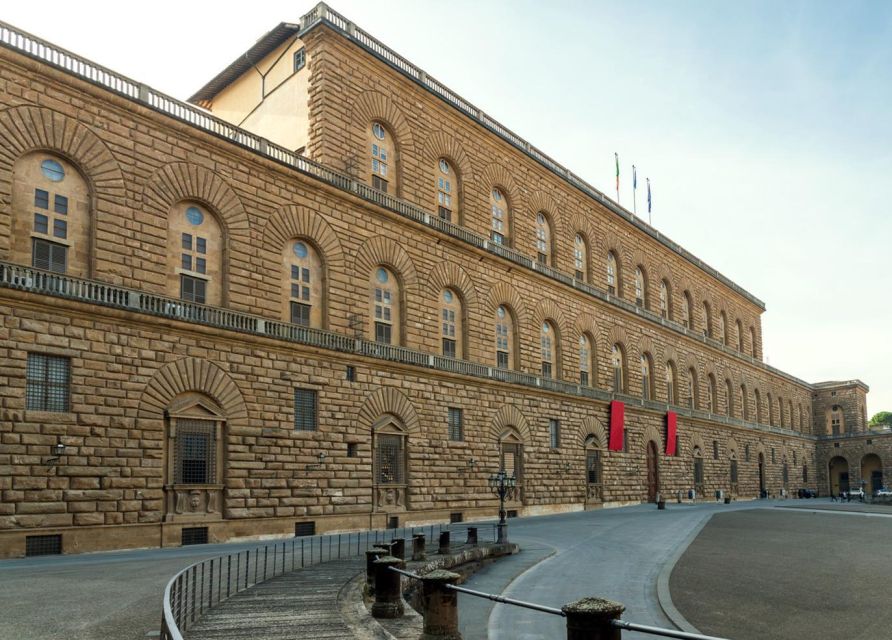 Florence: Pitti Palace Small Group Tour - Timed entry and express security: how you save real time