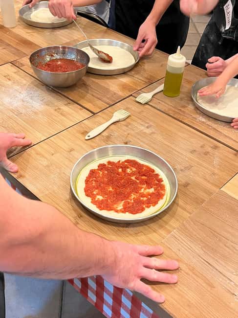 Florence: Pizza and Gelato Cooking Class - Why a pizza and gelato class works in Florence