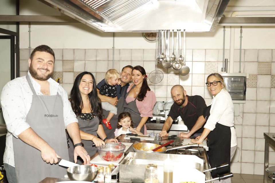Florence: Pizza and Gelato Cooking Class - The gelato part: two flavors with fresh, local ingredients