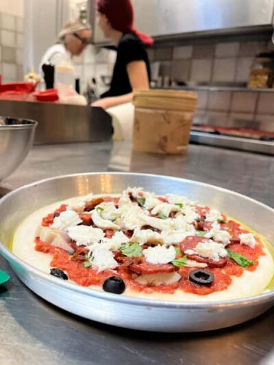 Florence: Pizza and Gelato Cooking Class - Pizza from scratch: dough and sauce, hands-on