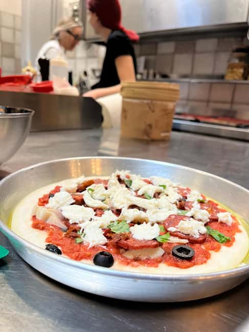 Florence: Pizza and Gelato Cooking Class - Pizza from scratch: dough and sauce, hands-on