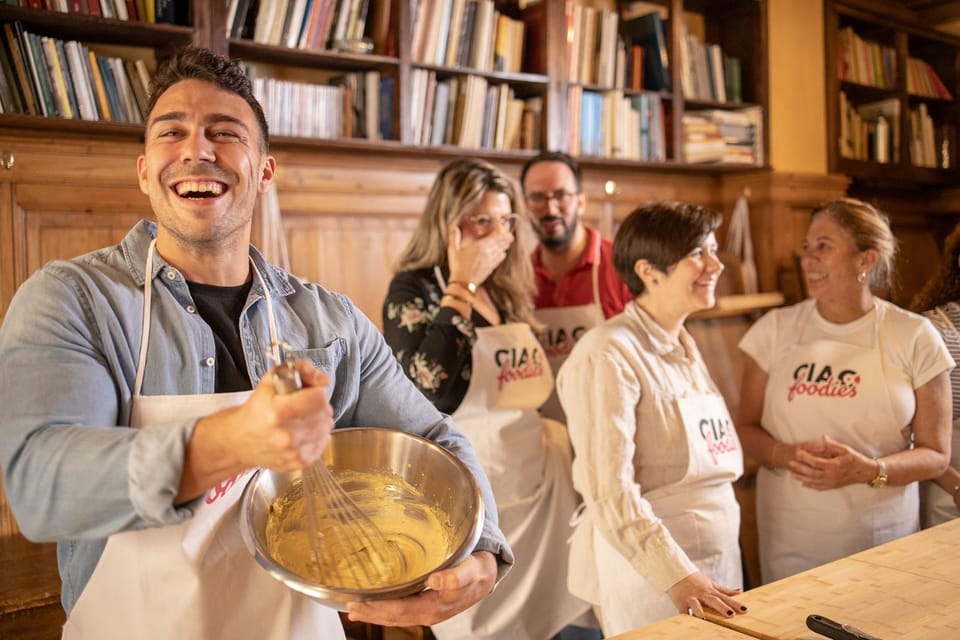 Florence: Pizza and Gelato Experience with Unlimited Wine - Key things to know before you go