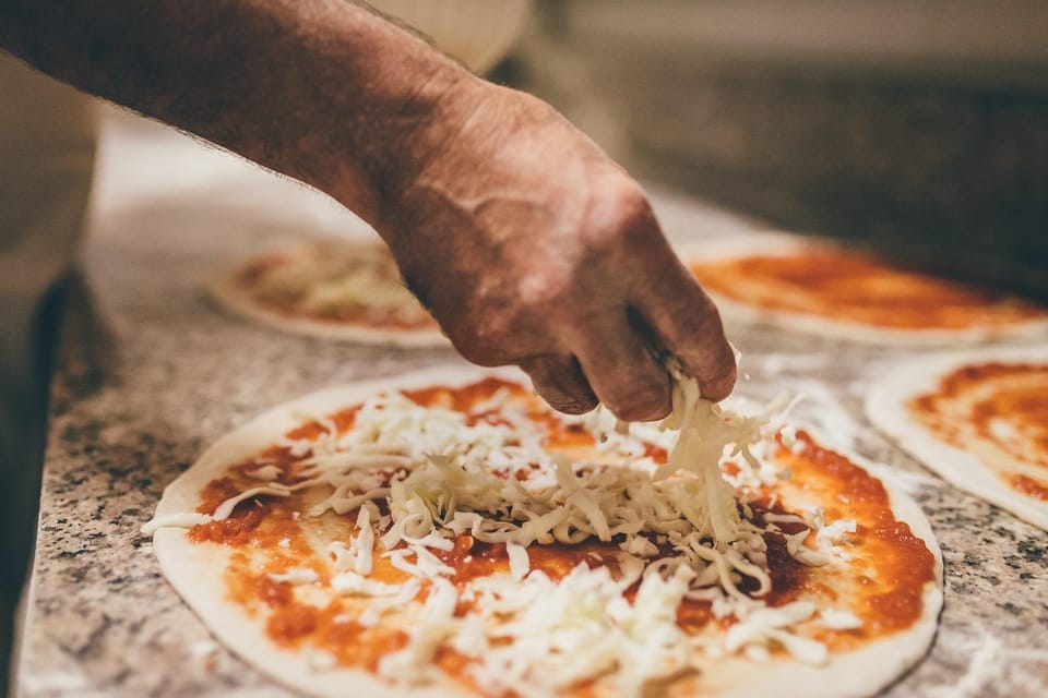 Florence: Pizza and Gelato Experience with Unlimited Wine - What you actually get to take home