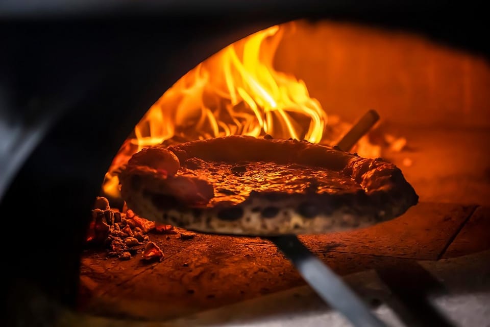 Florence: Pizza and Gelato Experience with Unlimited Wine - Who this class is best for
