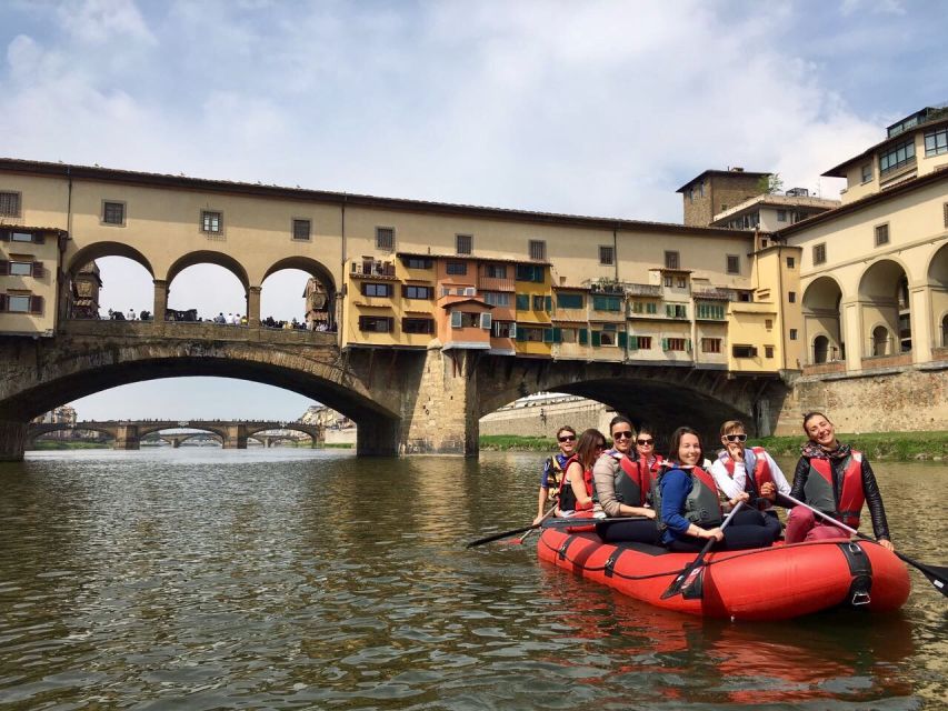 Florence: Pontevecchio Bridge and City Sights Rafting Cruise - San Niccolò slide and weir drop: the fun, wet adrenaline moment