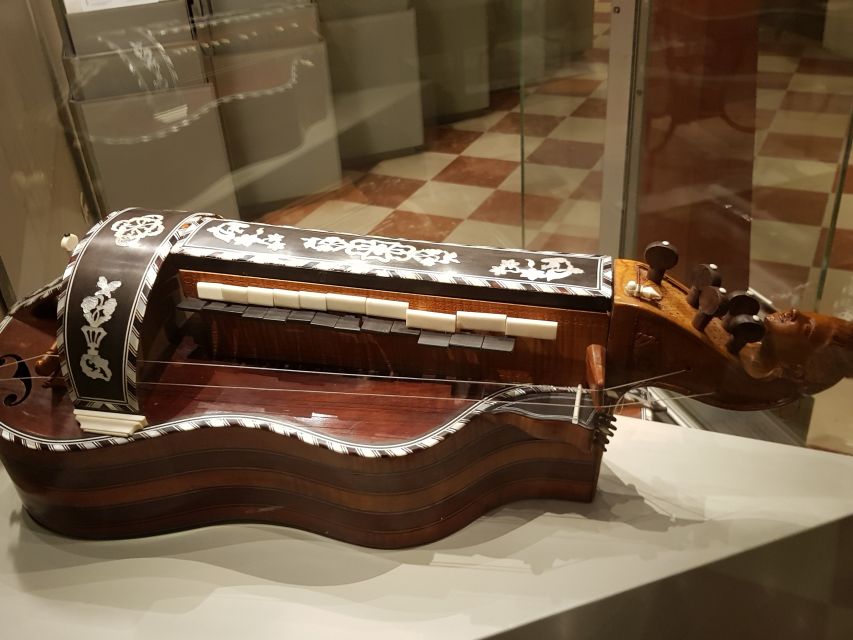 Florence: Private Accademia Gallery Tour - Stradivari violins and the instrument room: art you can almost hear