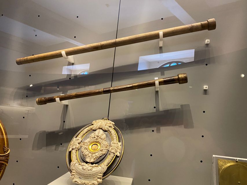 Florence: Private Astronomical Tour of the Museo Galileo - Time, temperature, and space: the instruments that made measurement real