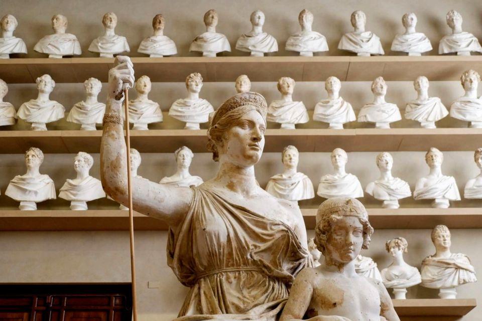 Florence: Private City Walking Tour with Accademia & Uffizi - Meet at Accademia, Get Reserved Tickets, and Start With Momentum