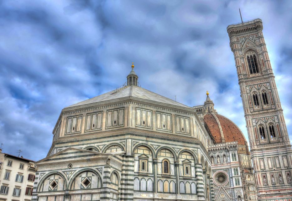 Florence: Private Customized Walking Tour with a Local Guide - Getting around: walking first, then smart options at your expense
