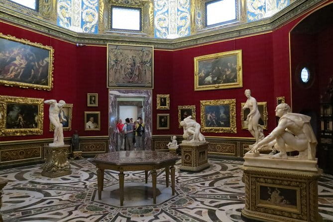 Florence Private Full-Day Tour with Uffizi and Accademia Gallery - Piazza del Duomo area: Brunelleschi’s dome from the outside