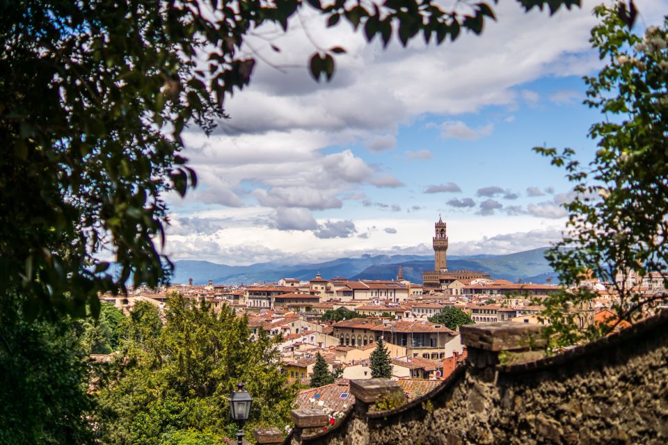 Florence: Private Photo Walking Tour - Meeting at Piazza della Repubblica (and why the start location matters)